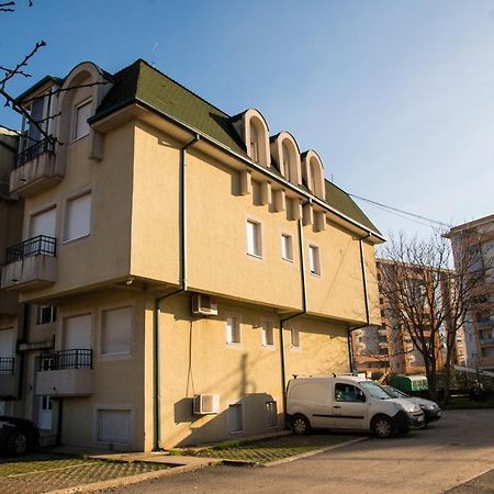 Sunny 412 Apartment Podgorica Zewnętrze zdjęcie